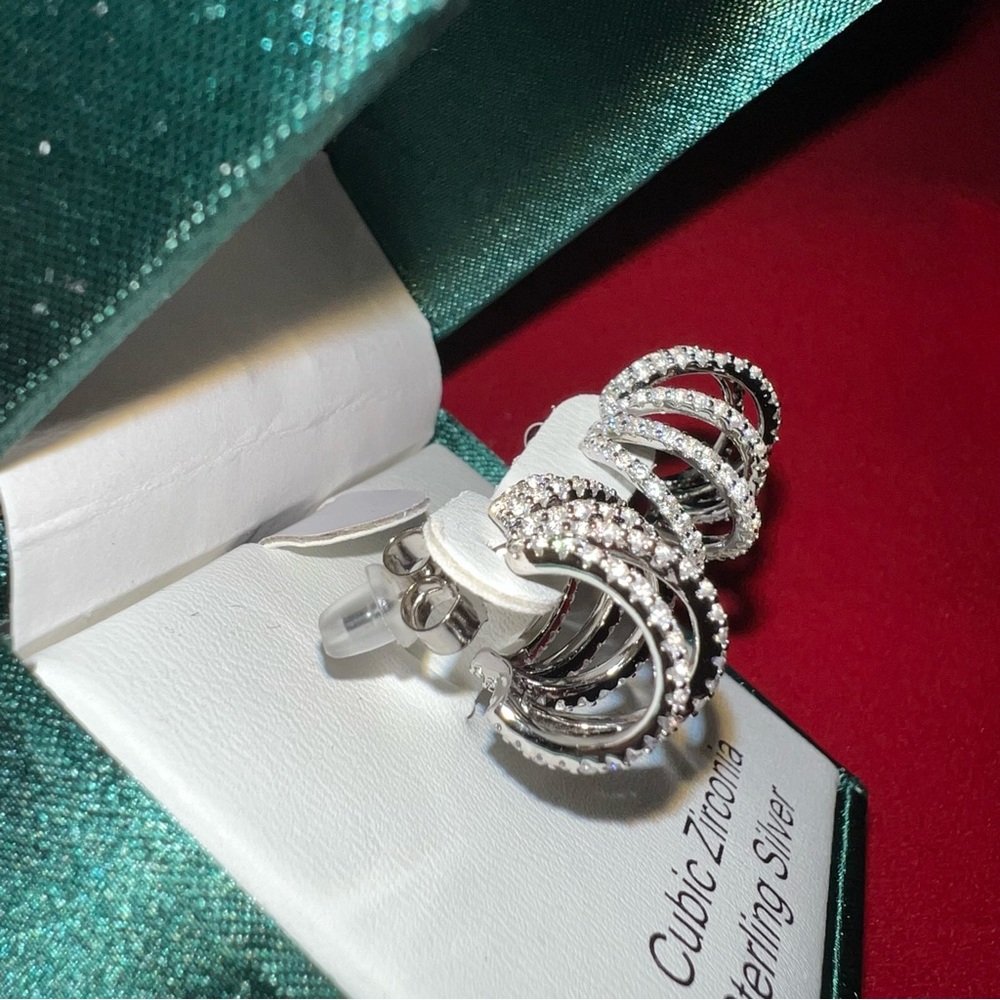 Authentic NIB - Picture 3 of 6